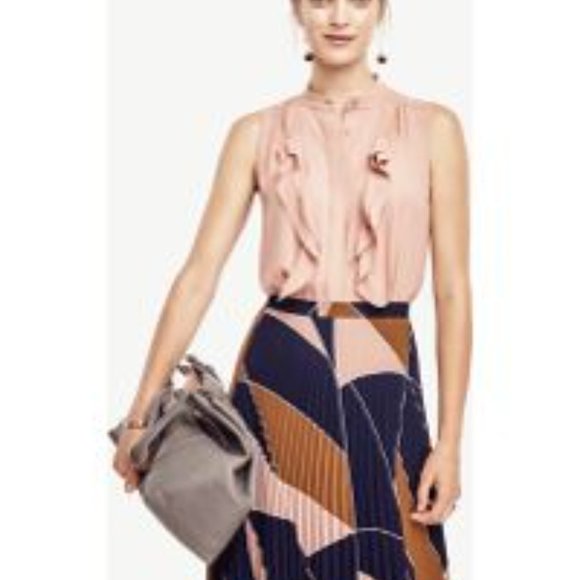 ANN TAYLOR :: Ruffled Shell Soft Cameo Size M - Picture 8 of 8